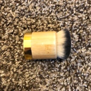 Tarte airbuki powder foundation brush